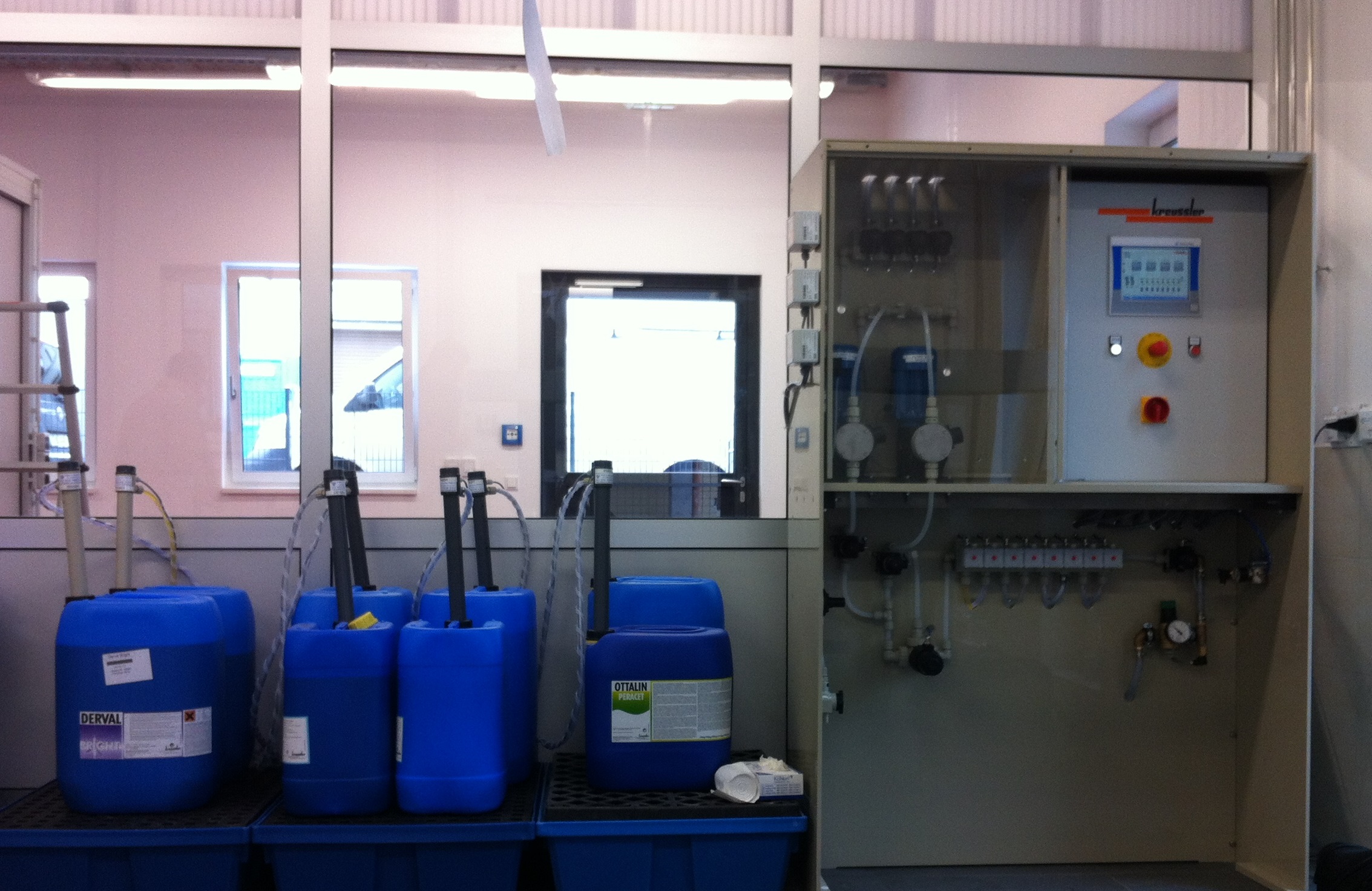 Dosing systems for liquid detergents Kreussler Textilchemie